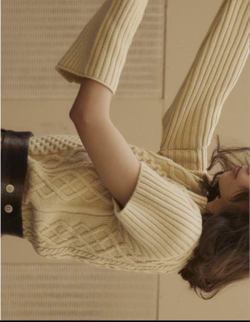 Charm cut vintage knit