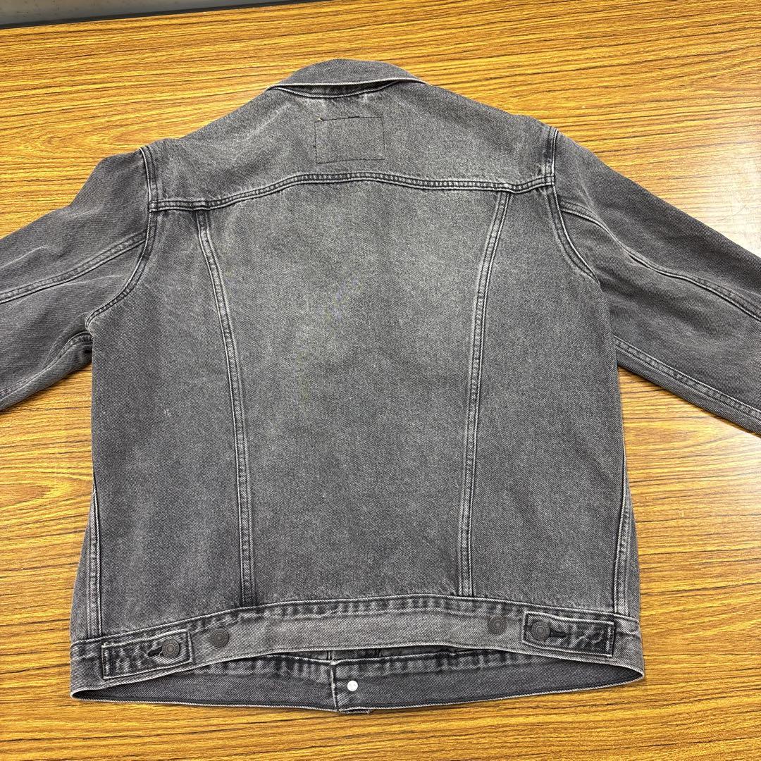 美品　リーバイス トラッカージャケット　Lサイズ ブラックデニム　Levi's