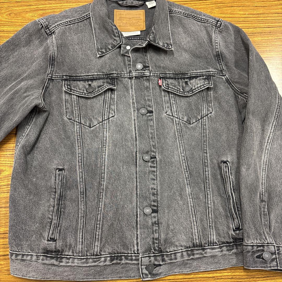美品　リーバイス トラッカージャケット　Lサイズ ブラックデニム　Levi's