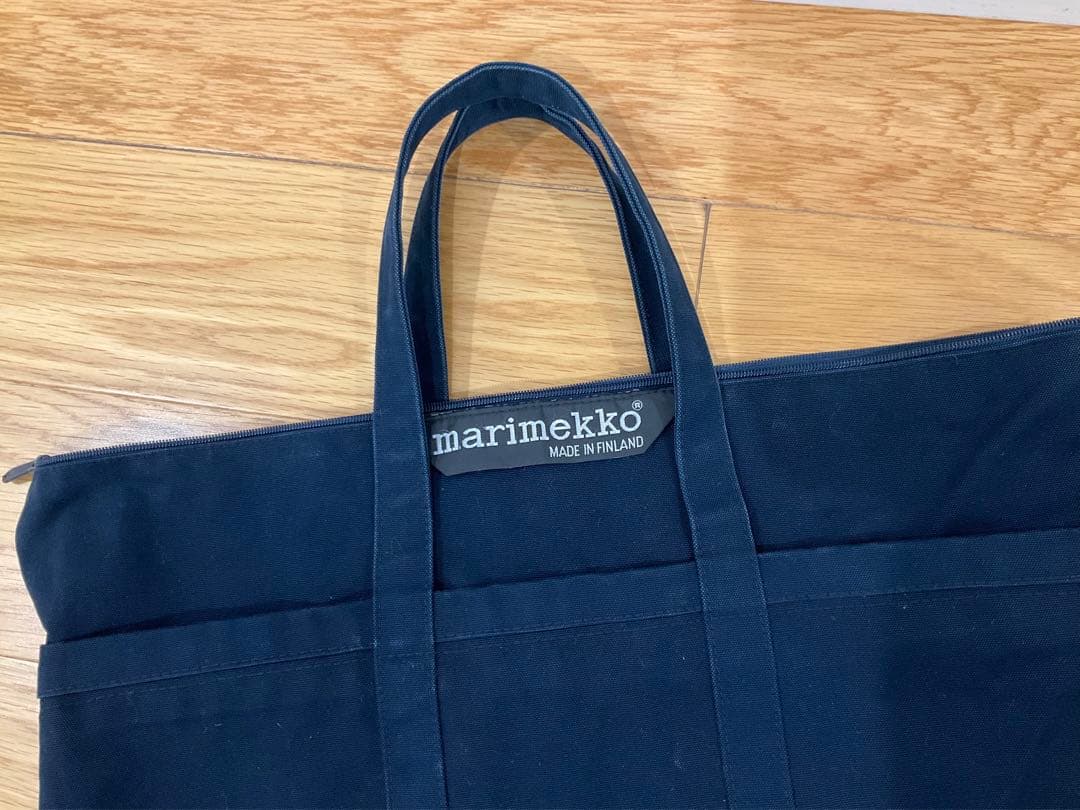 マリメッコ　ビッグトートバッグ　ネイビー