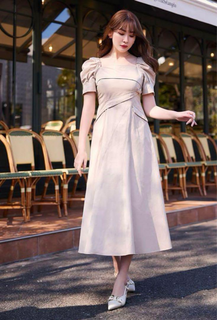 ワンピース Herlipto Troncais Paff Sleeve Dress
