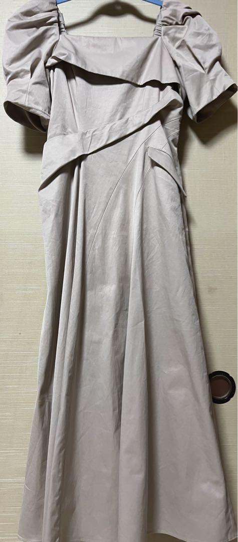 ワンピース Herlipto Troncais Paff Sleeve Dress