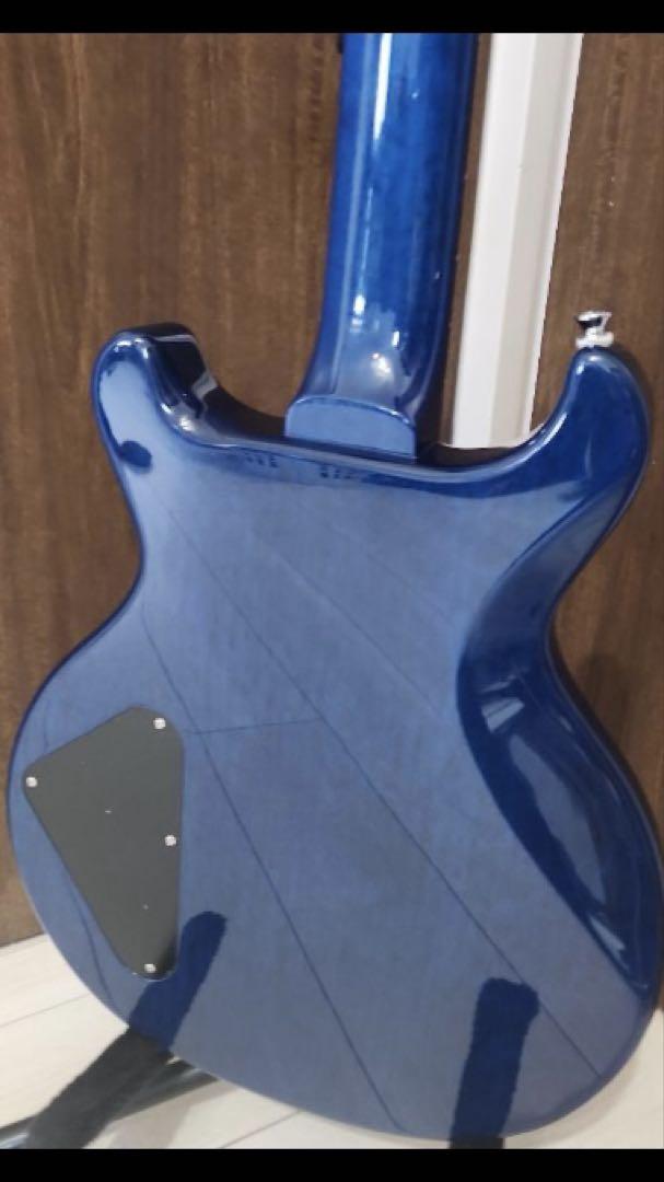 Rabbit is USA-2 Korina 青　P-90+Humbucker