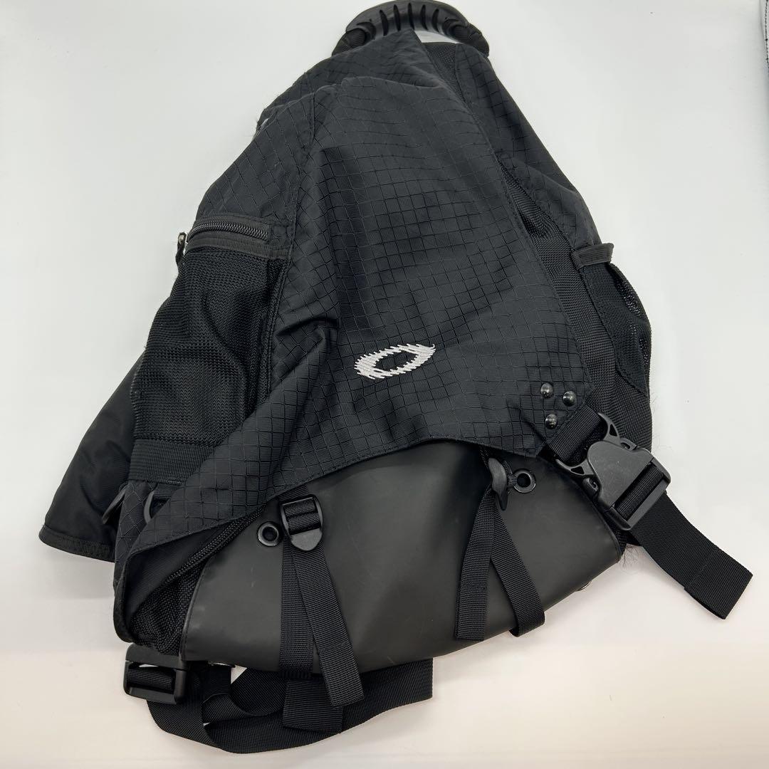 00s y2k OAKLEY オークリー スリングバッグ ポーチ付き
