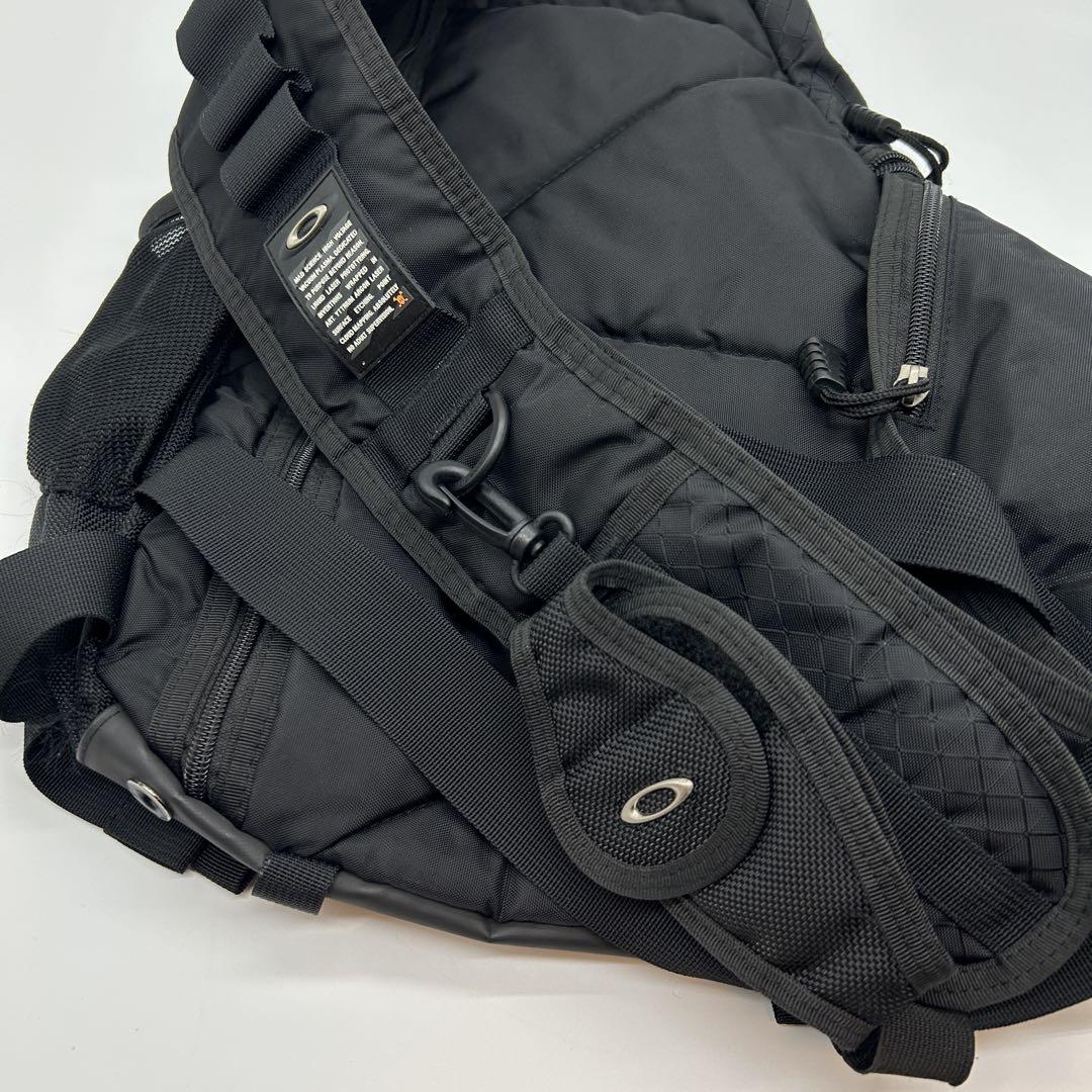 00s y2k OAKLEY オークリー スリングバッグ ポーチ付き