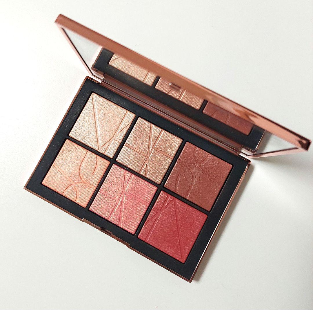 新品未使用　NARS ナーズ　オーガズム　オンザビーチ　チークパレット NARS / オーガズム オン ザ ビーチ チークパレットの公式商品