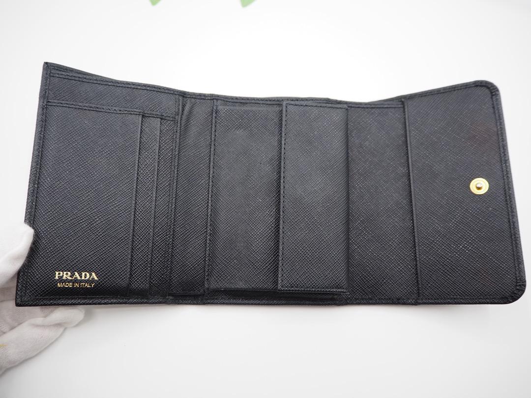 PRADA サフィアーノ　三つ折り財布　リボン　コンパクト　ブラック