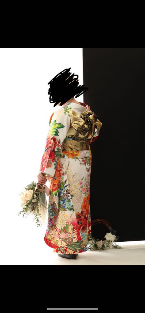 假屋崎省吾作振袖