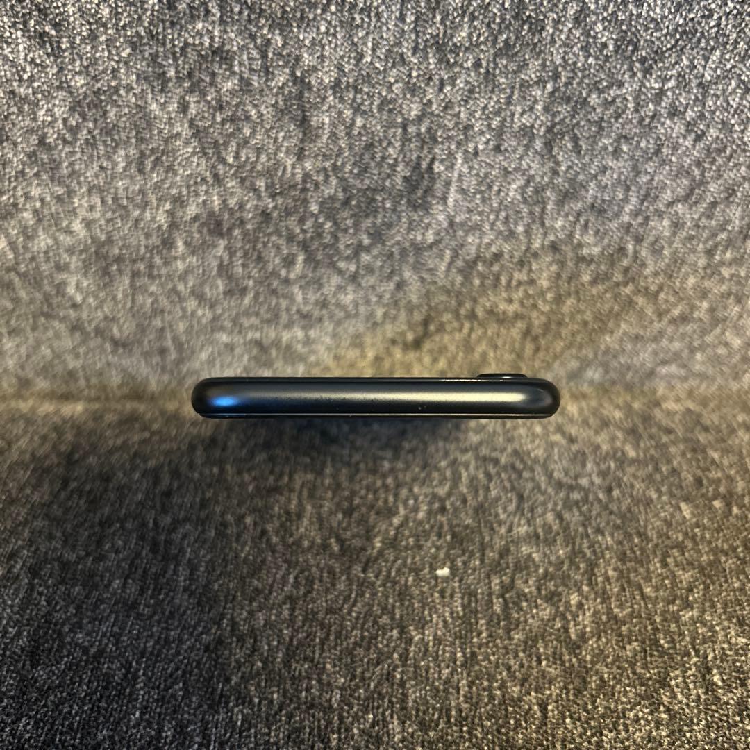 美品✨新品バッテリー100%✨iPhone SE 3rd 64GB SIMフリー 美品✨新品バッテリー100%✨iPhone SE 3rd 64GB SIMフリー