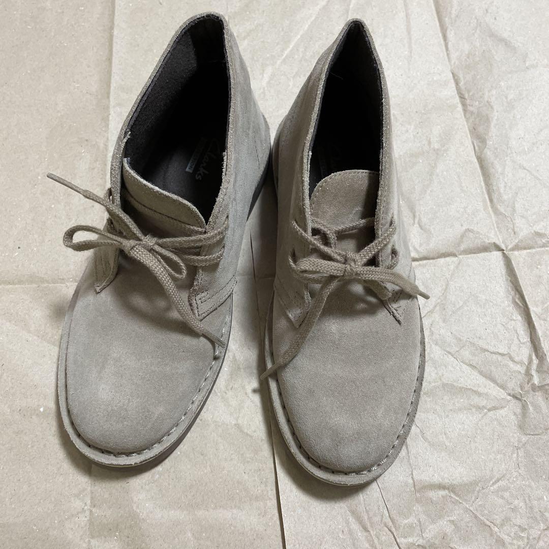 Clarks スエード グレー ブーツ
