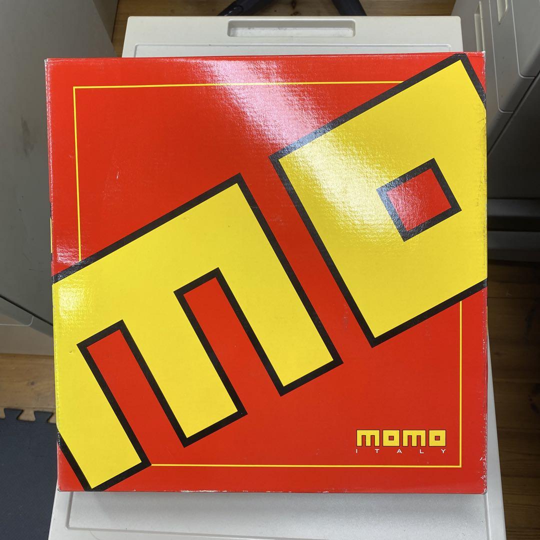 momoハンドル　純正ホーンボタン付き(中古)