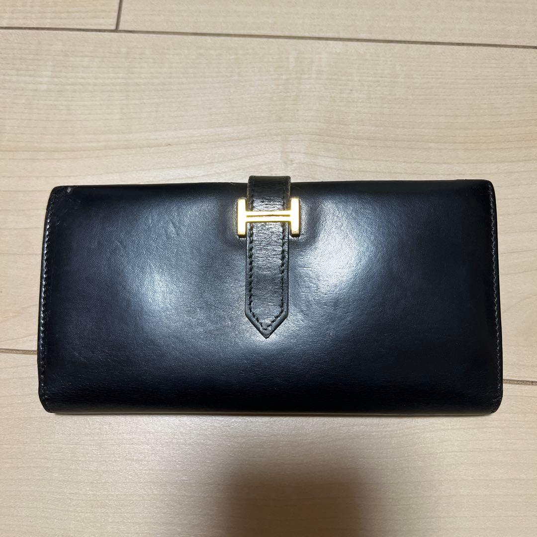 HERMESエルメス黒 レザー 長財布 フラップ式