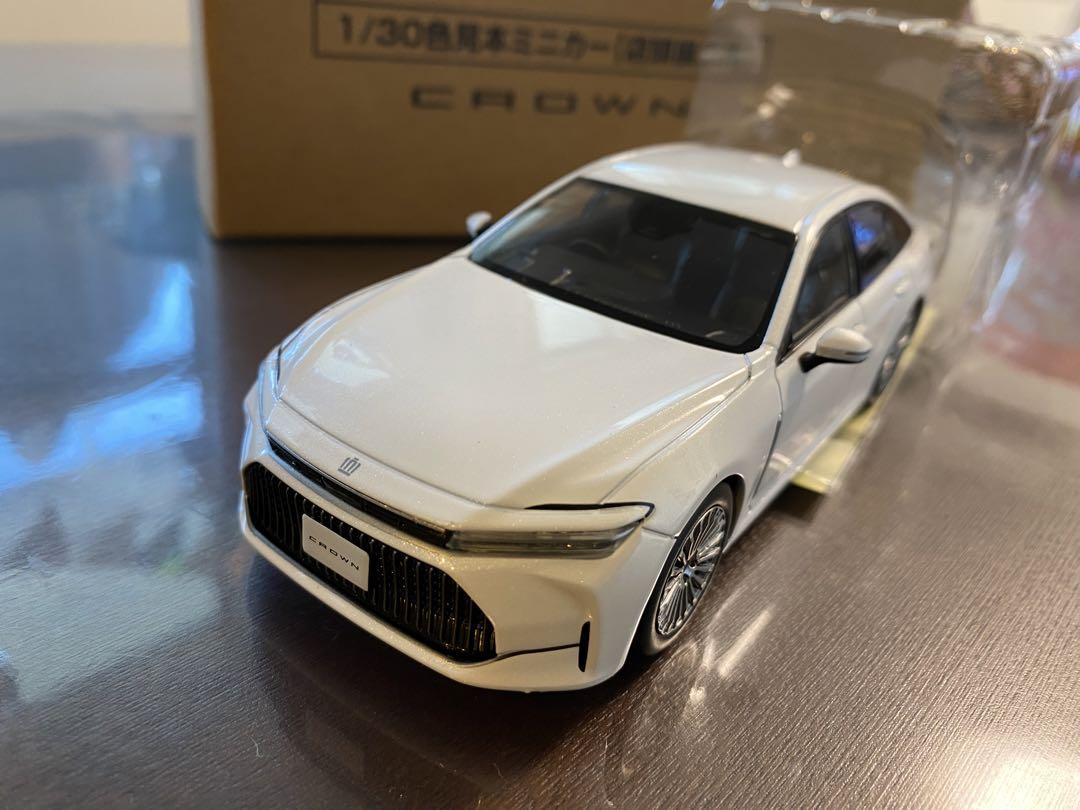 クラウン 1/30 スケール ミニカー 非売品