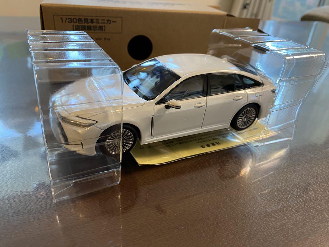 クラウン 1/30 スケール ミニカー 非売品