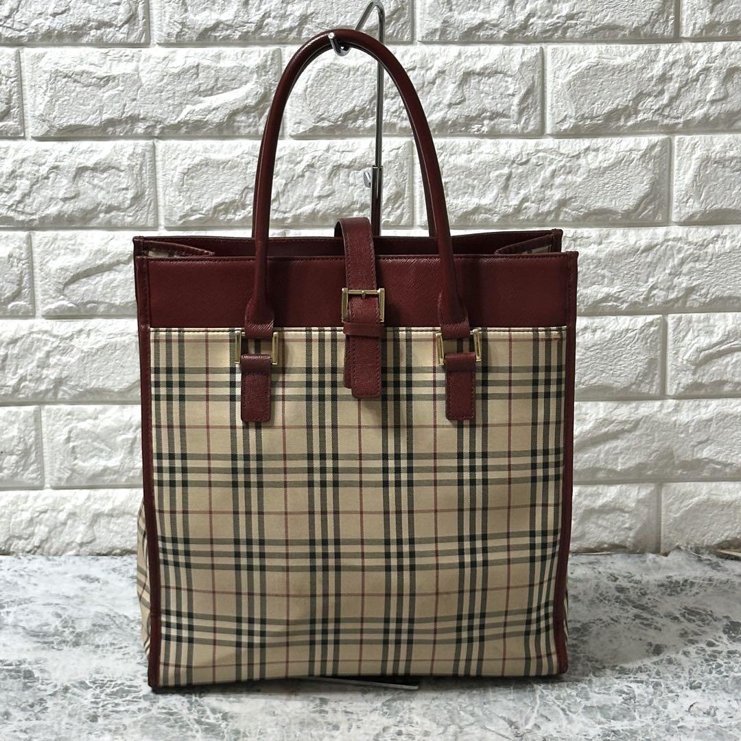 Burberry ノバチェック　ハンドバック　レザー A4収納可 ♦︎♢気品漂う♢♦︎バーバリー トートバッグ ノバチェック