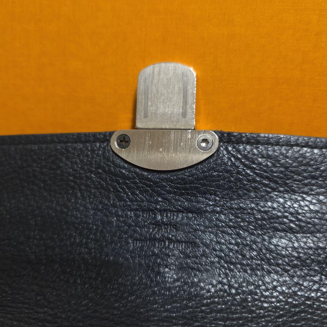LOUIS VUITTON ブラック マヒナ ポルトフォイユイリス