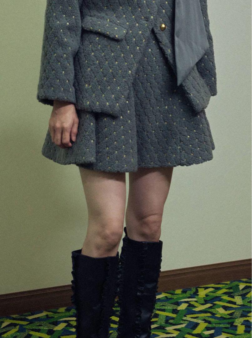 Bibiy.ODETTE BOA PLEATED SKIRT