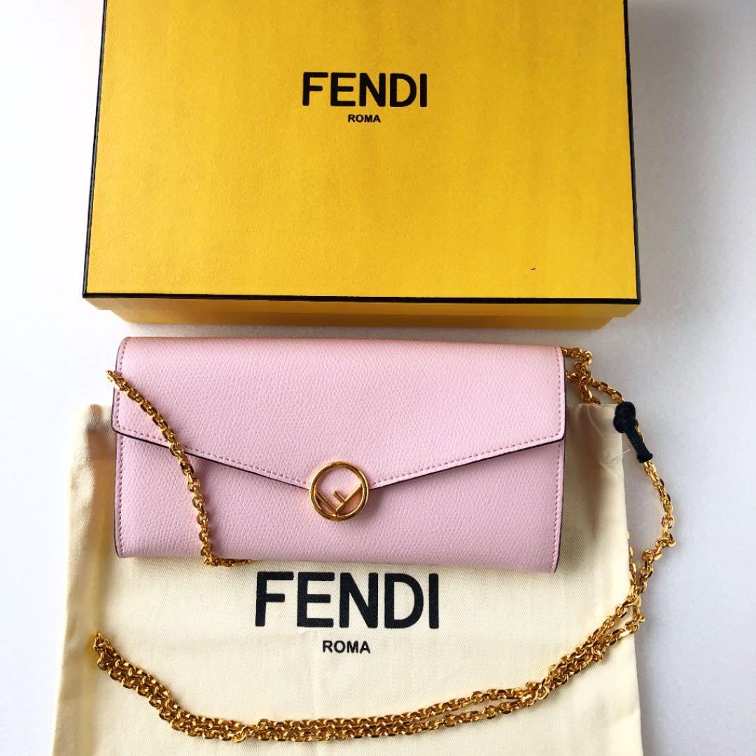 激レア】FENDI フェンディ チェーンウォレット 長財布 財布 - メルカリ 激レア】FENDI フェンディ チェーンウォレット 長財布 財布 - メルカリ