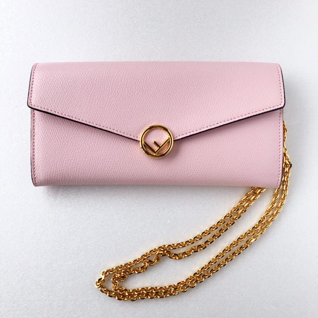 激レア】FENDI フェンディ チェーンウォレット 長財布 財布 - メルカリ 激レア】FENDI フェンディ チェーンウォレット 長財布 財布 - メルカリ