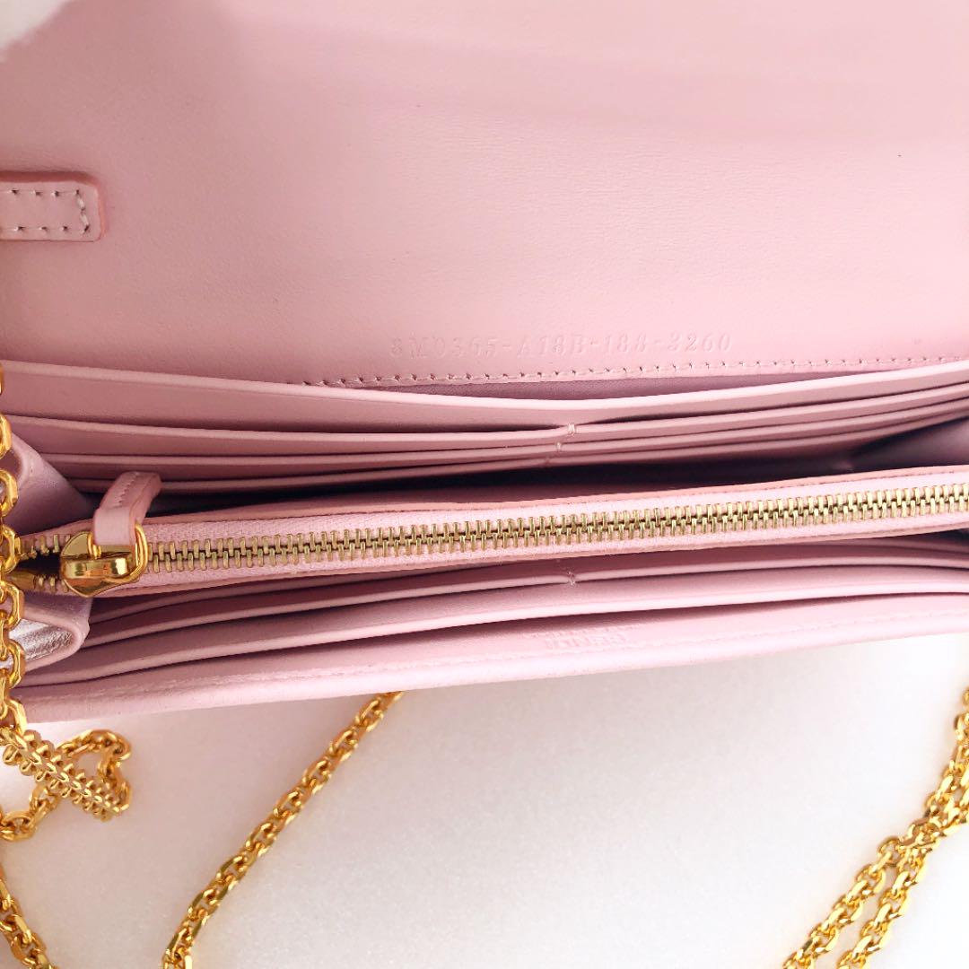 激レア】FENDI フェンディ チェーンウォレット 長財布 財布 - メルカリ 激レア】FENDI フェンディ チェーンウォレット 長財布 財布 - メルカリ