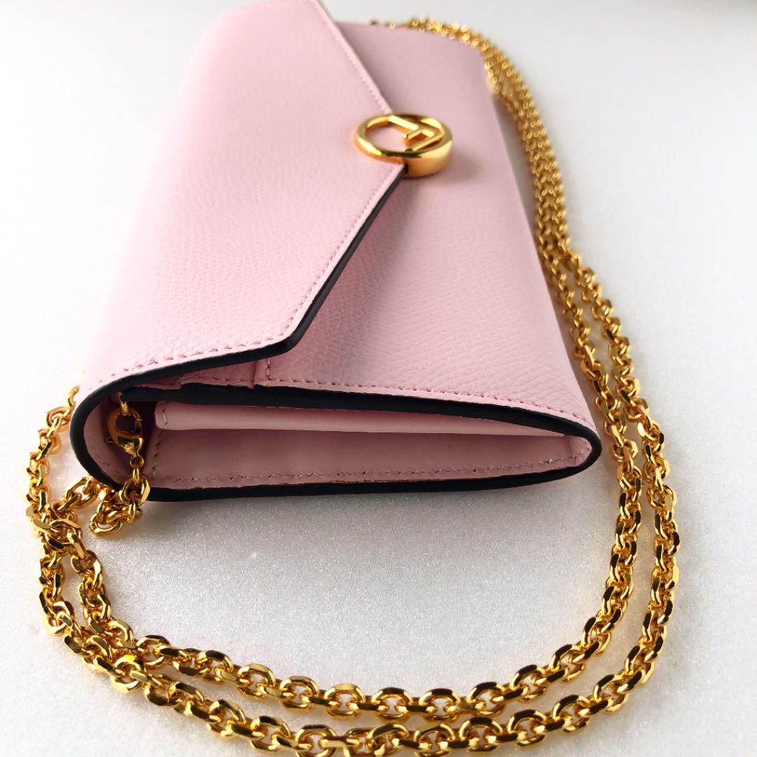 激レア】FENDI フェンディ チェーンウォレット 長財布 財布 - メルカリ 激レア】FENDI フェンディ チェーンウォレット 長財布 財布 - メルカリ
