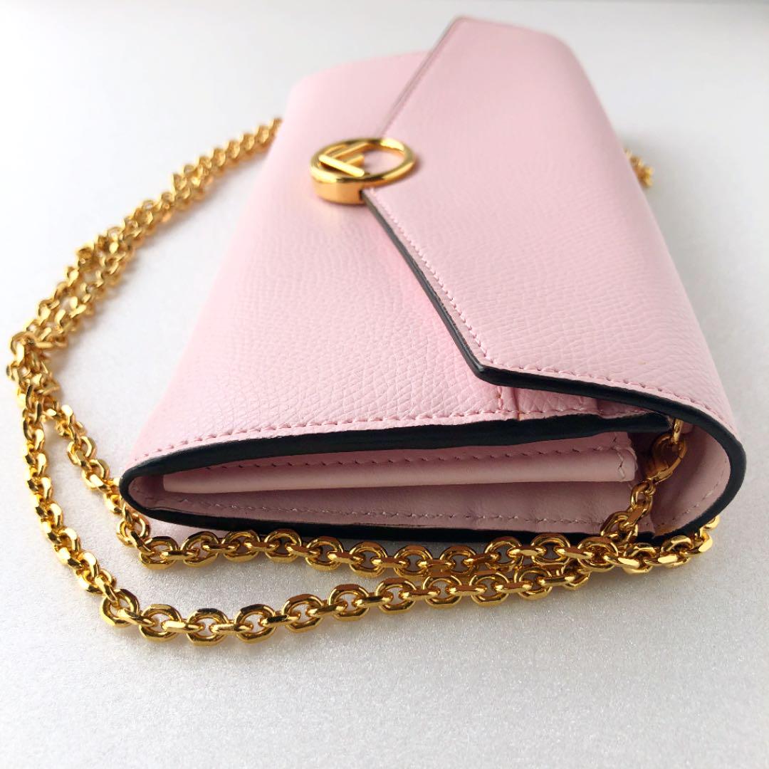 激レア】FENDI フェンディ チェーンウォレット 長財布 財布 - メルカリ 激レア】FENDI フェンディ チェーンウォレット 長財布 財布 - メルカリ