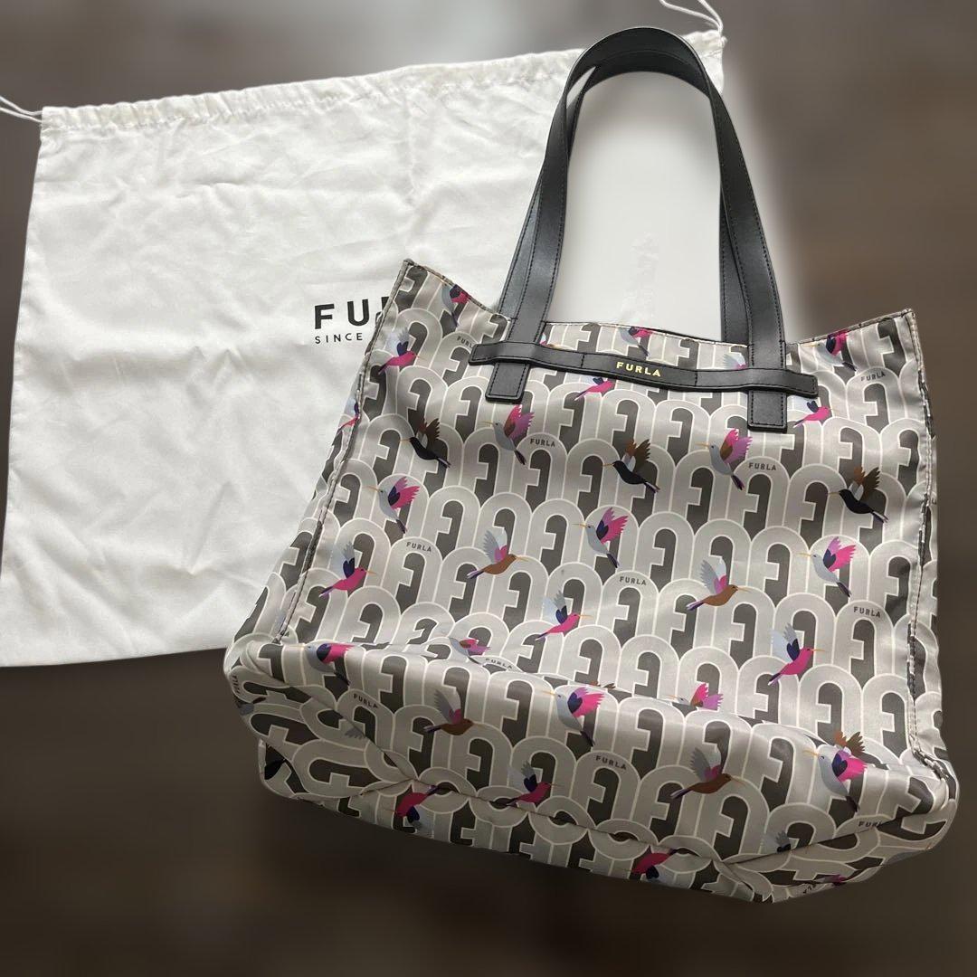 FURLA はちどりトートバッグ