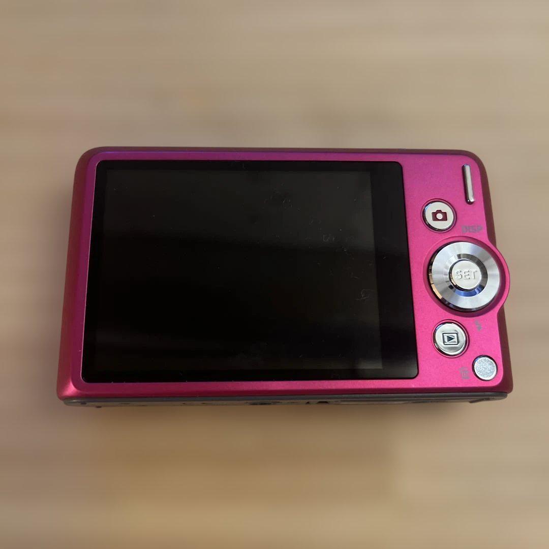 CASIO　デジカメ　Exilim　EX-ZS190
