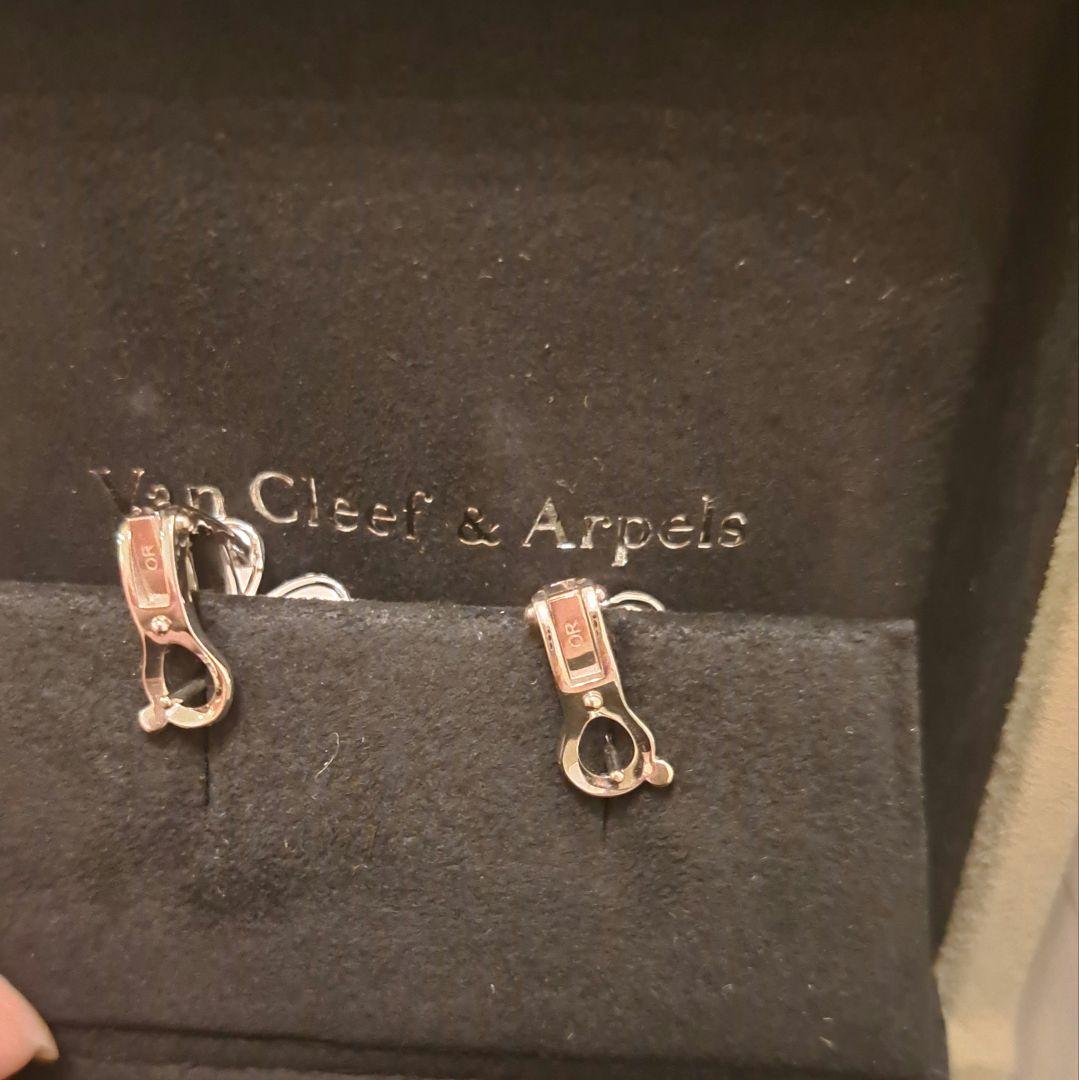 ヴァンクリーフ&アーペル　フリヴォル　ピアス