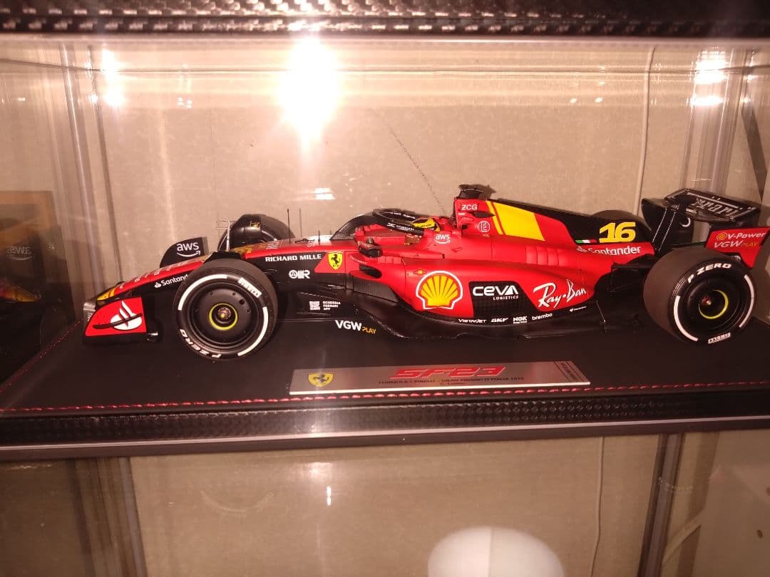 BBR 1 18 フェラーリ SF23 モンツァ#16♥に近い