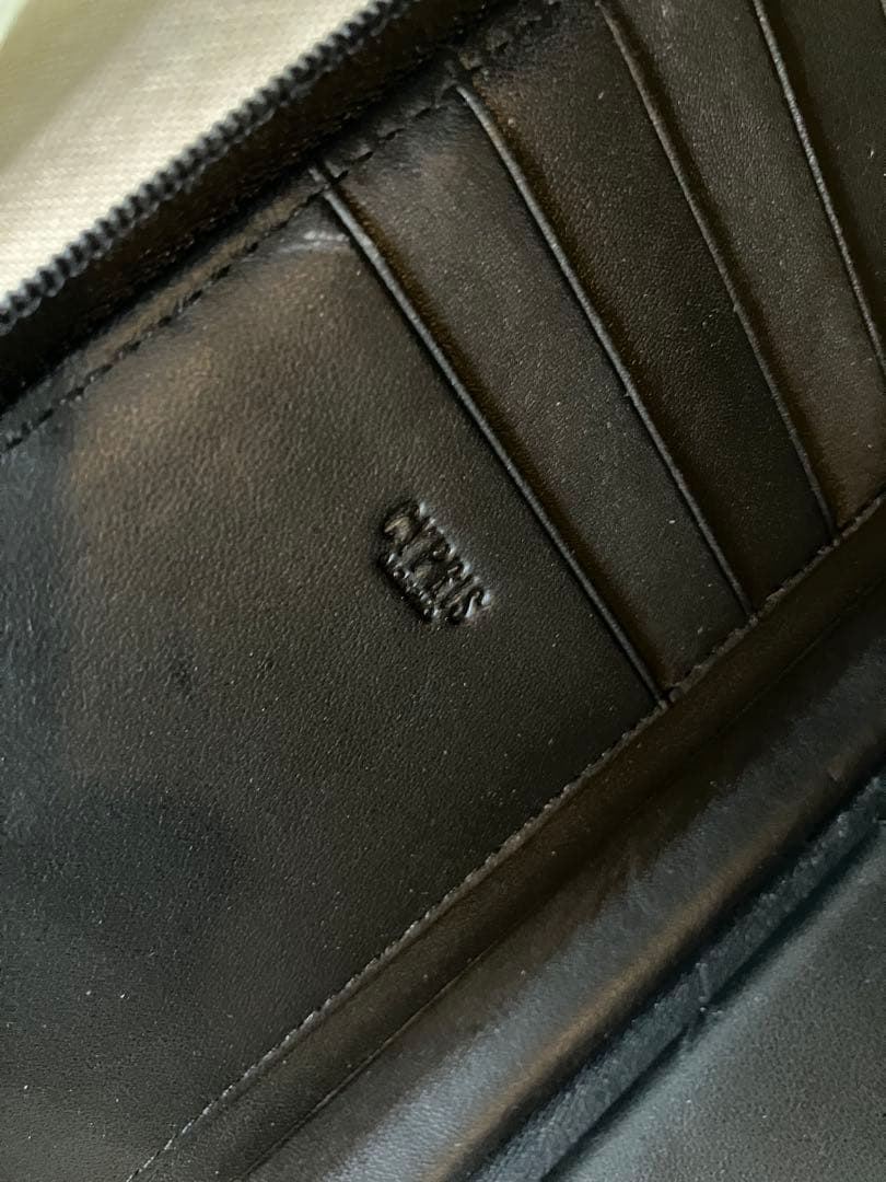 キプリス CYPRIS 長財布　ブラック ラウンドジッパー レザー 黒