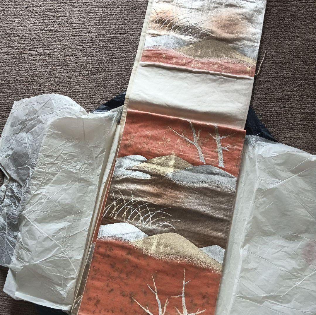 帯目立った傷や汚れなし