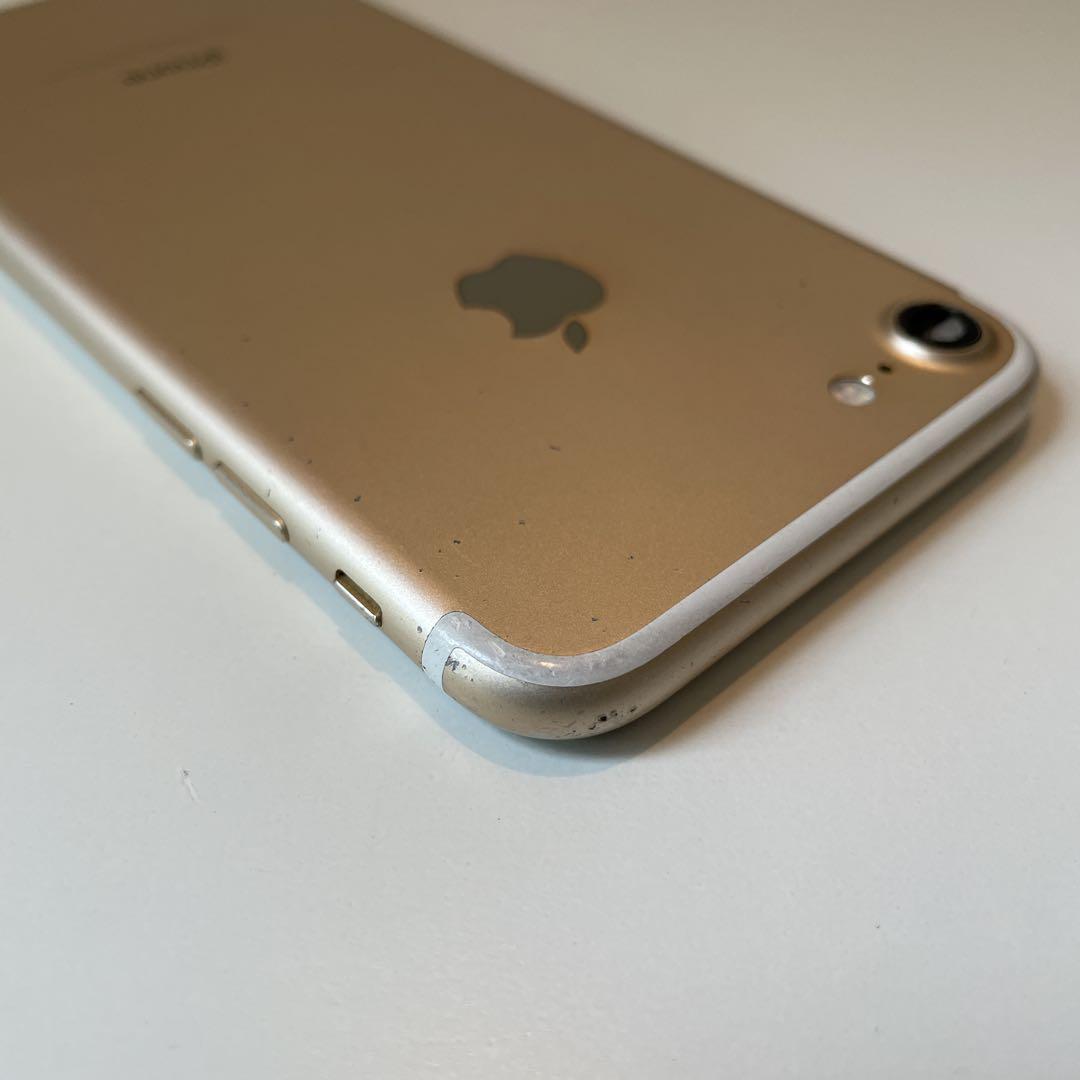 Apple iPhone 7 ゴールド バッテリー85% iPhone 7 32GB バッテリー最大 85% SIMフリー - メルカリ