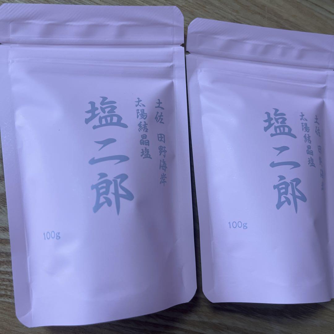 田野屋　塩二郎　100g 大粒タイプ 幻の塩 ピンク 田野屋塩二郎 100g 大粒タイプ 幻の塩 ピンク