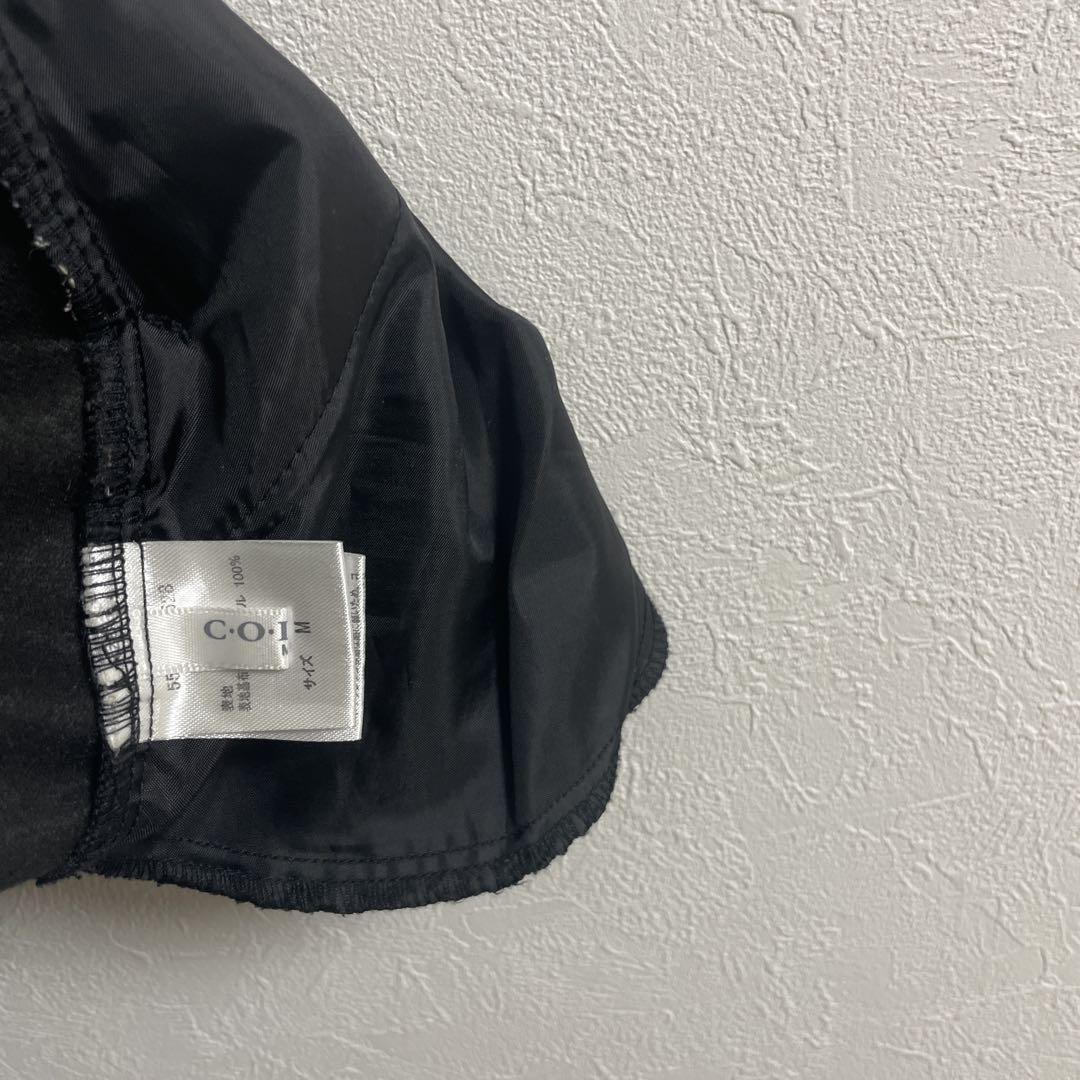 【サラ】【新品】黒 合成皮革 ショートパンツ サイズ0 ZARA ショートパンツ 黒 ゴールド - メルカリ