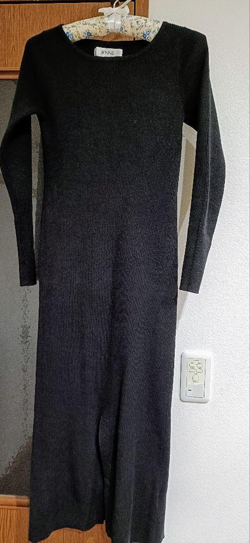 美品【JENNE/ジェンヌ】スリットリブニットワンピース
