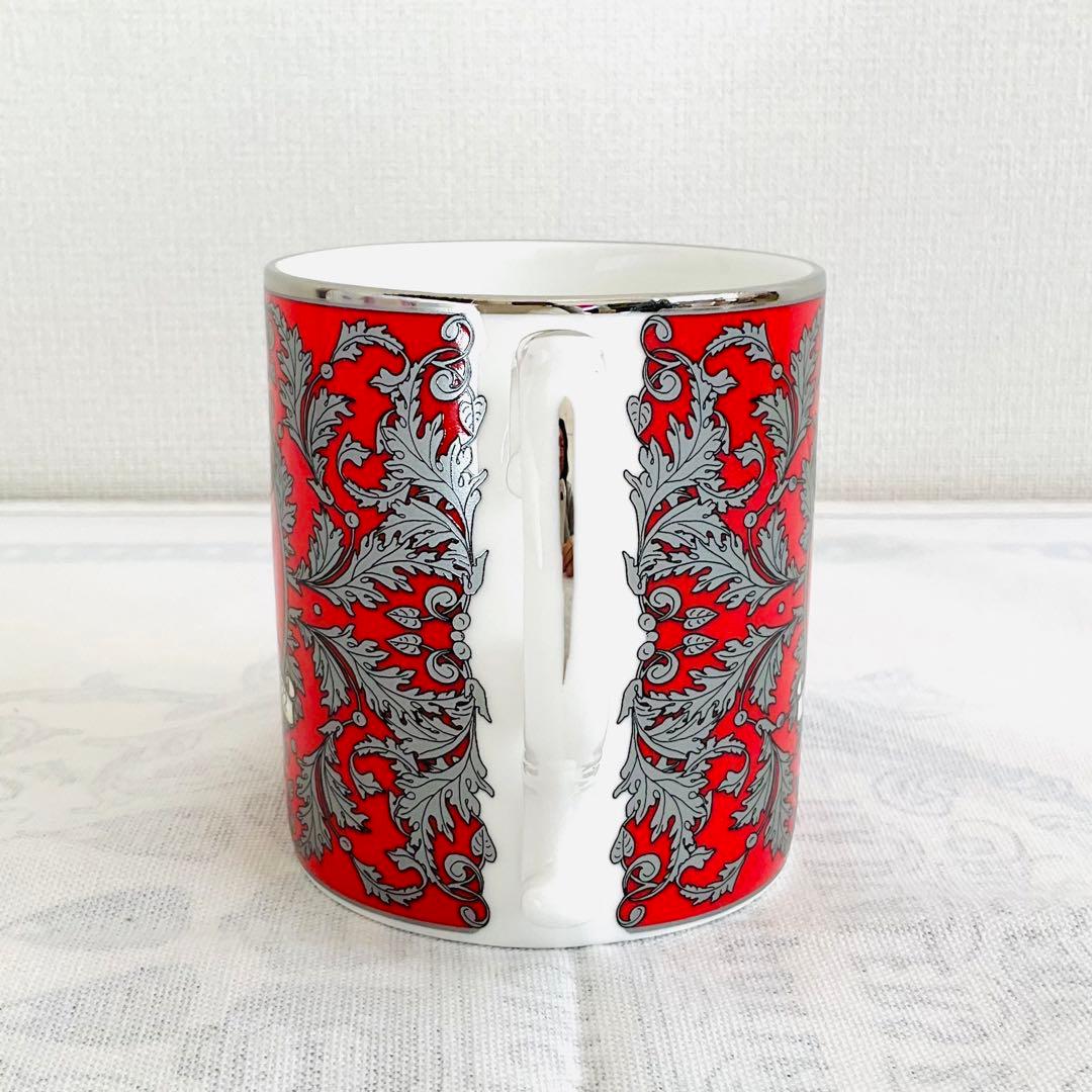 100%正規品100%正規品☆HALCYON DAYS☆新品 エリザベス女王 プラチナ