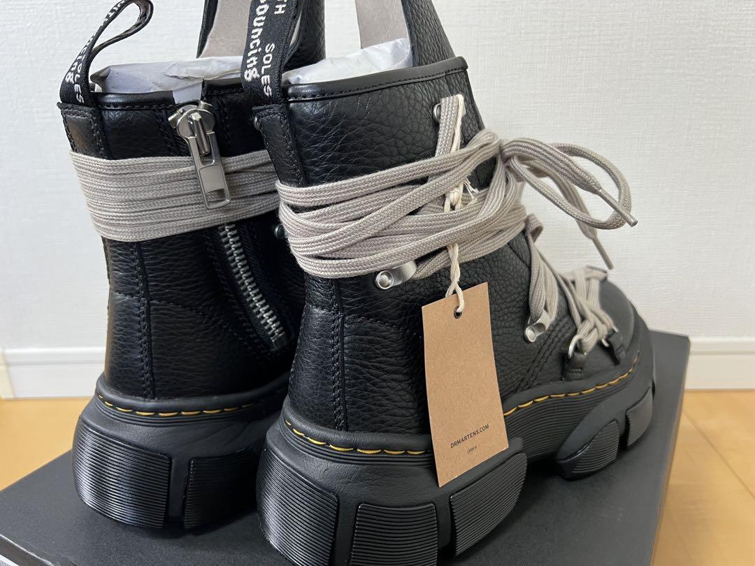 DR. MARTENS