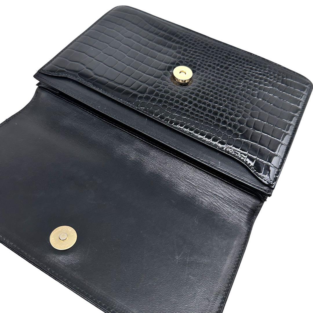 極美品❣️ クレージュ　シャイ二ング　クロコ型押し　レザー　クラッチバッグ