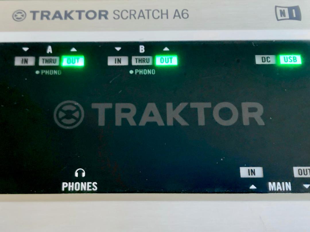 a*o様 TRAKTOR AUDIO 6 DJオーディオインターフェイス