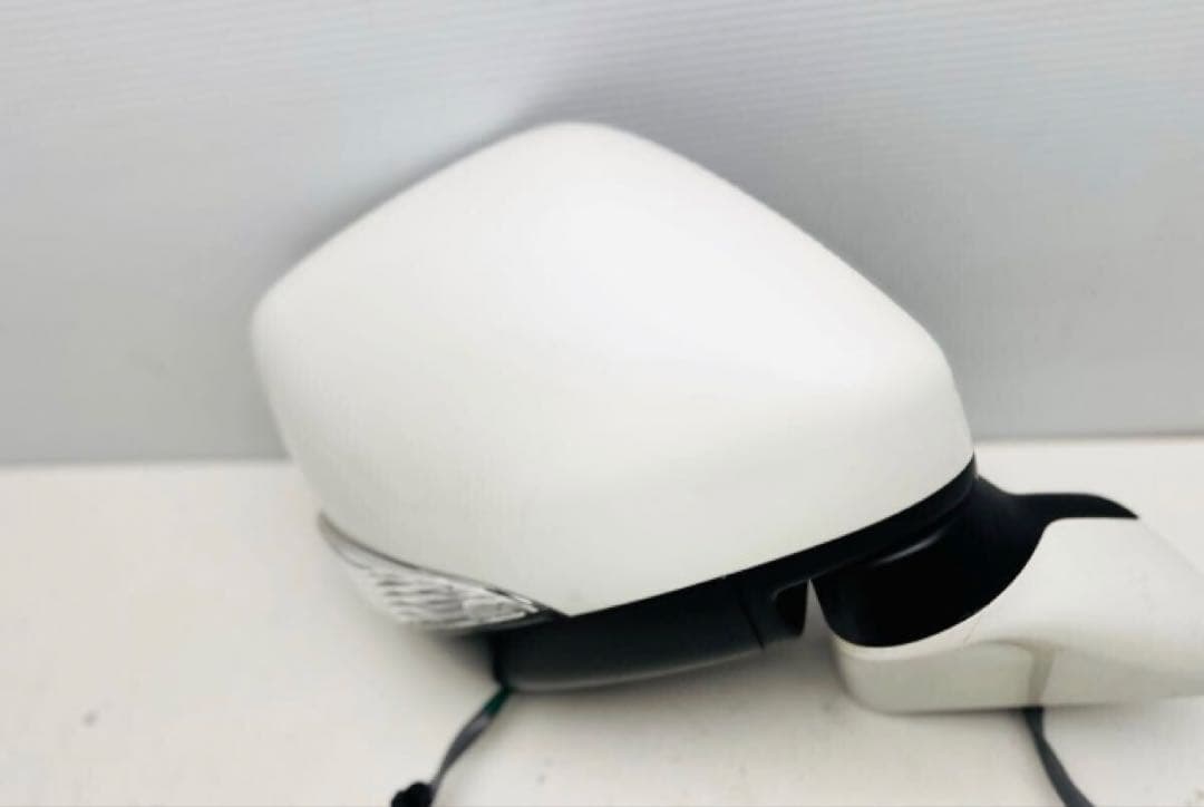 エルグランド PE52 右ドアミラー 右 サイドミラー ターンランプ 8ピン