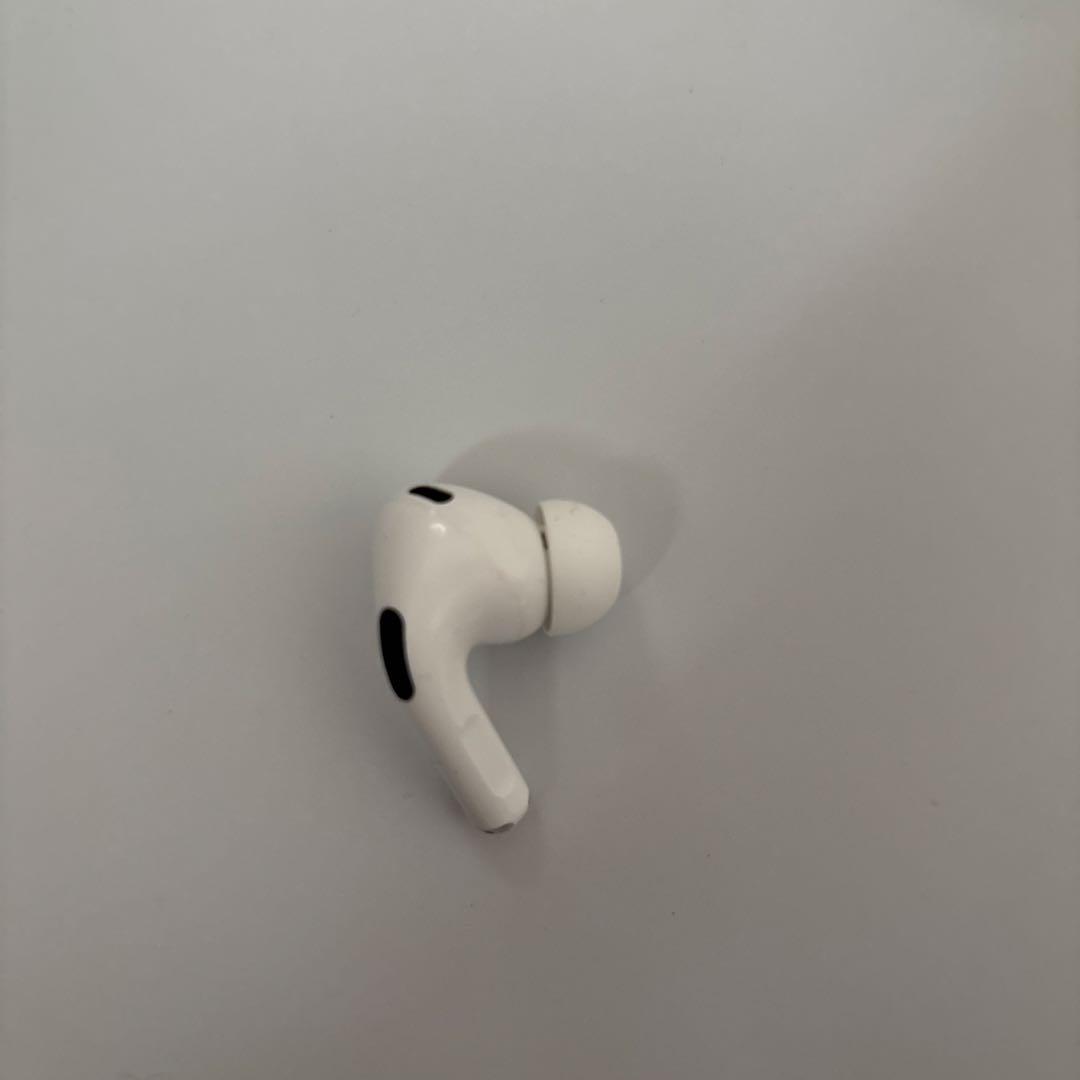 AirPods Pro 第二世代　USB-C 右耳　充電ケース