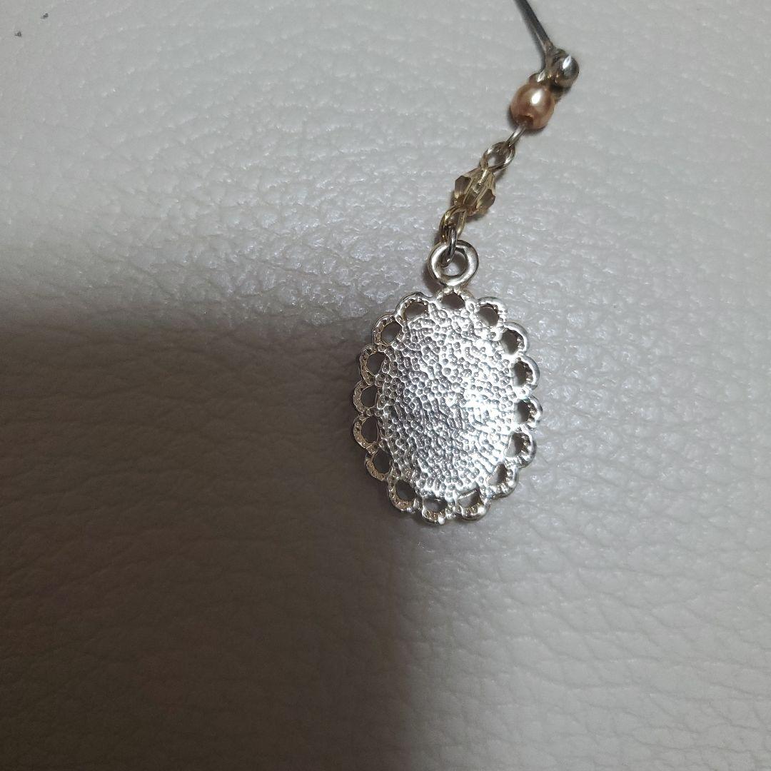 オレンジ花柄デザインピアス