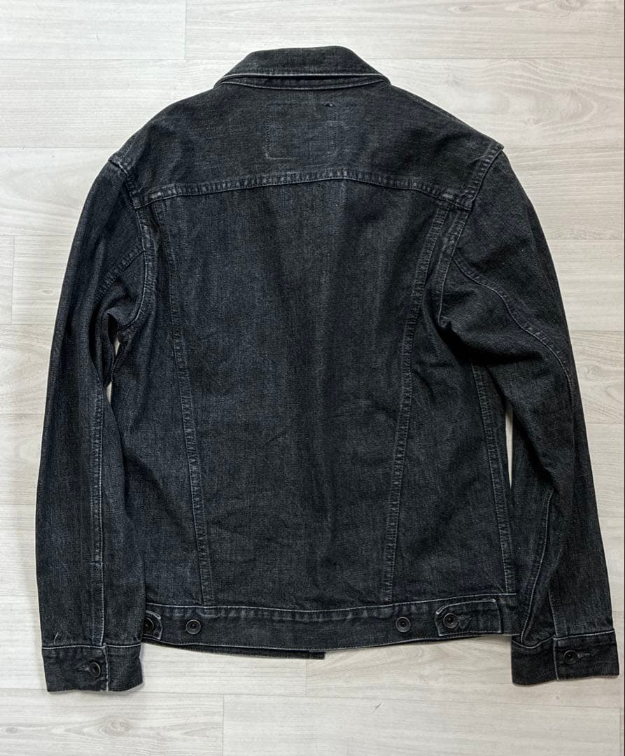 イーブルアクト