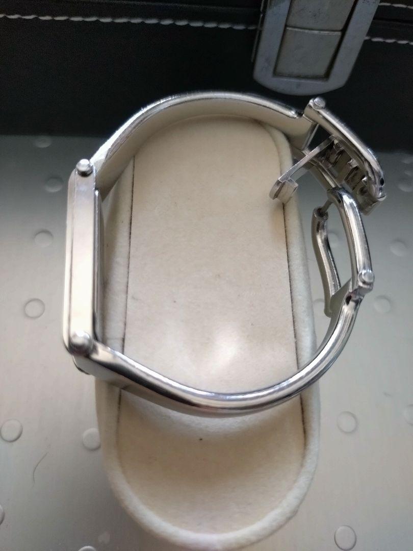 GUCCI 1500 L ステンレススチール ブレスレット 時計