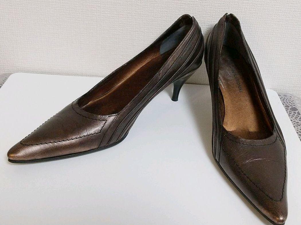 年度末セール！【美品✩.*˚】コスチュームナショナル パンプス