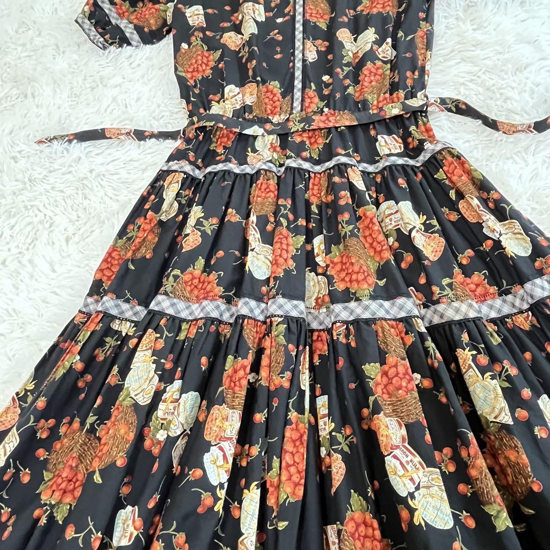 ☆美品　ピンクハウス　半袖ワンピース いちご柄　ブラック　マキシ丈