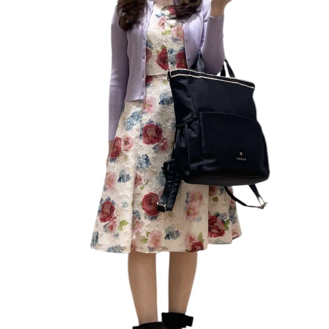 美品 TOCCA リュックサック A4収納 ナイロン 本革 リボン ブラック 黒