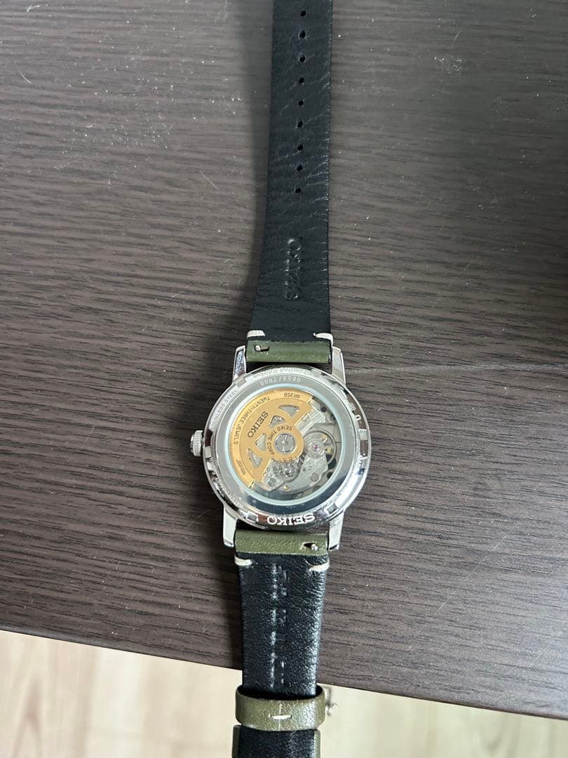 SEIKO PRESAGEグリーン腕時計中古
