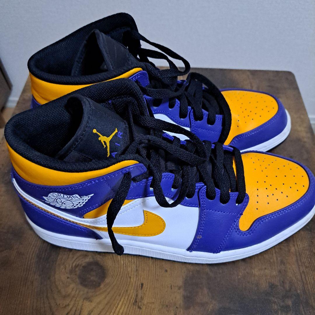 Mid Lakers